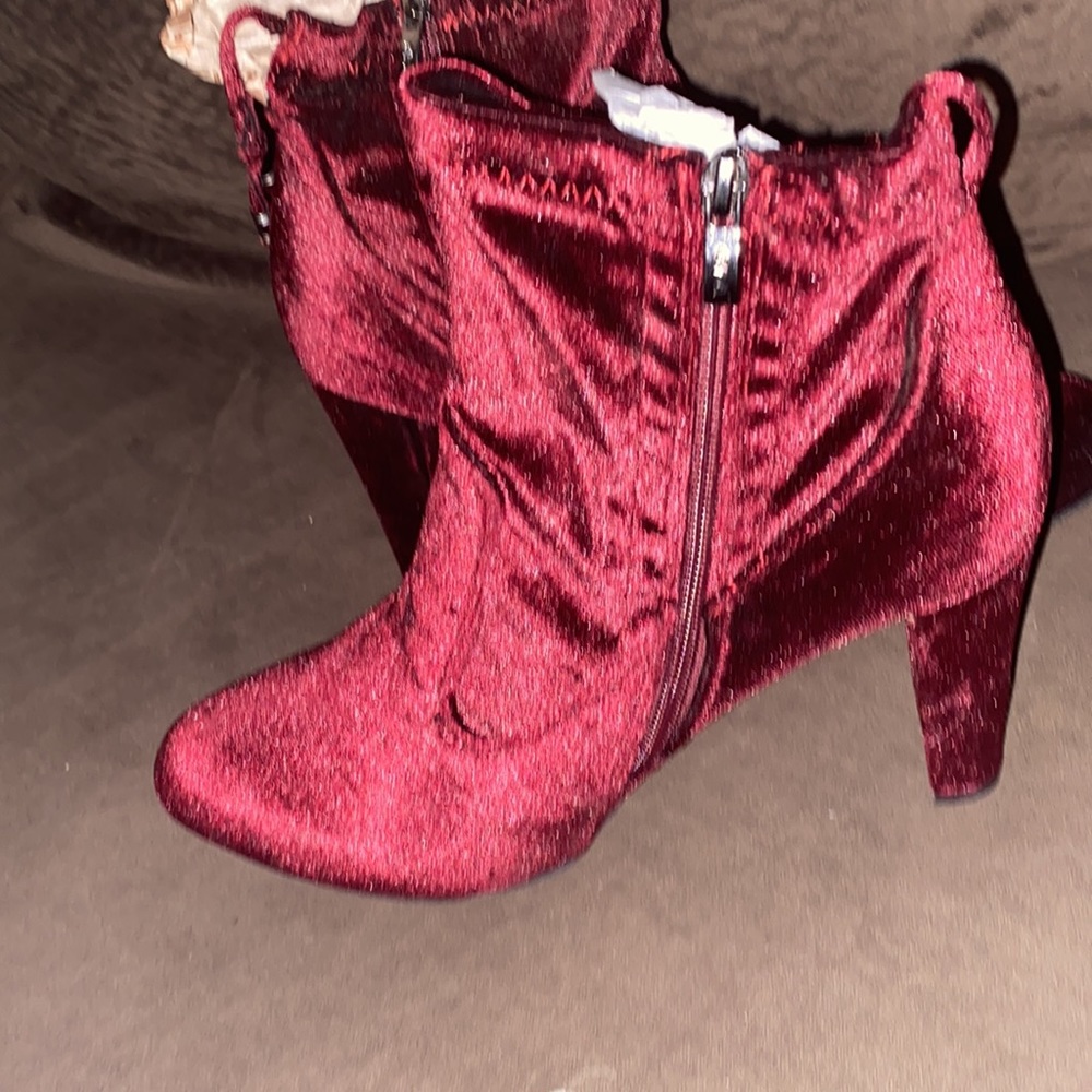 DSW - Picture 4 of 6